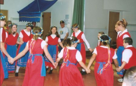 dance_circle___wine_sellers.jpg